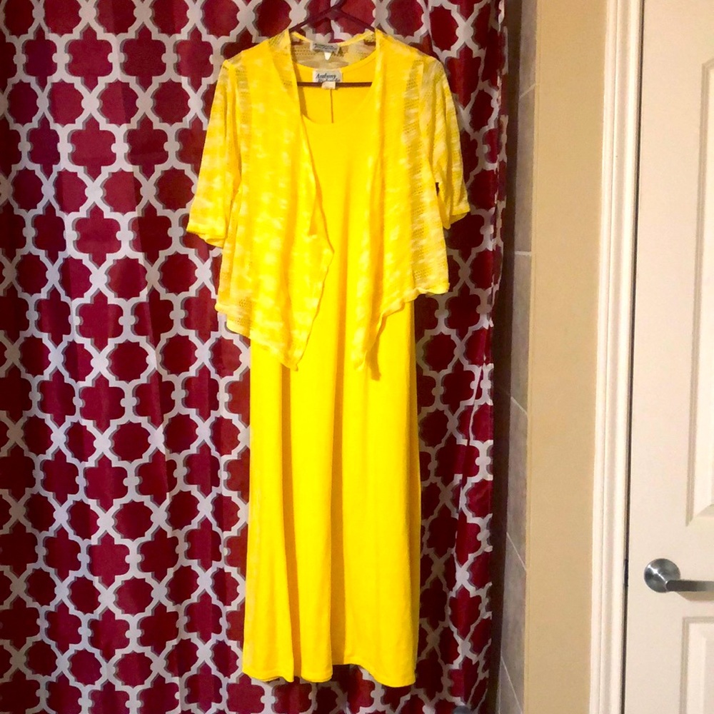 Yellow dress with Sla